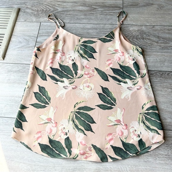 Aritzia Babaton Everly Floral Camisole In  Roebuck Salmao - Picture 13 of 16